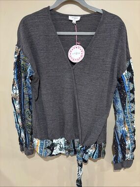NWT Umgee balloon sleeve patchwork wrap top